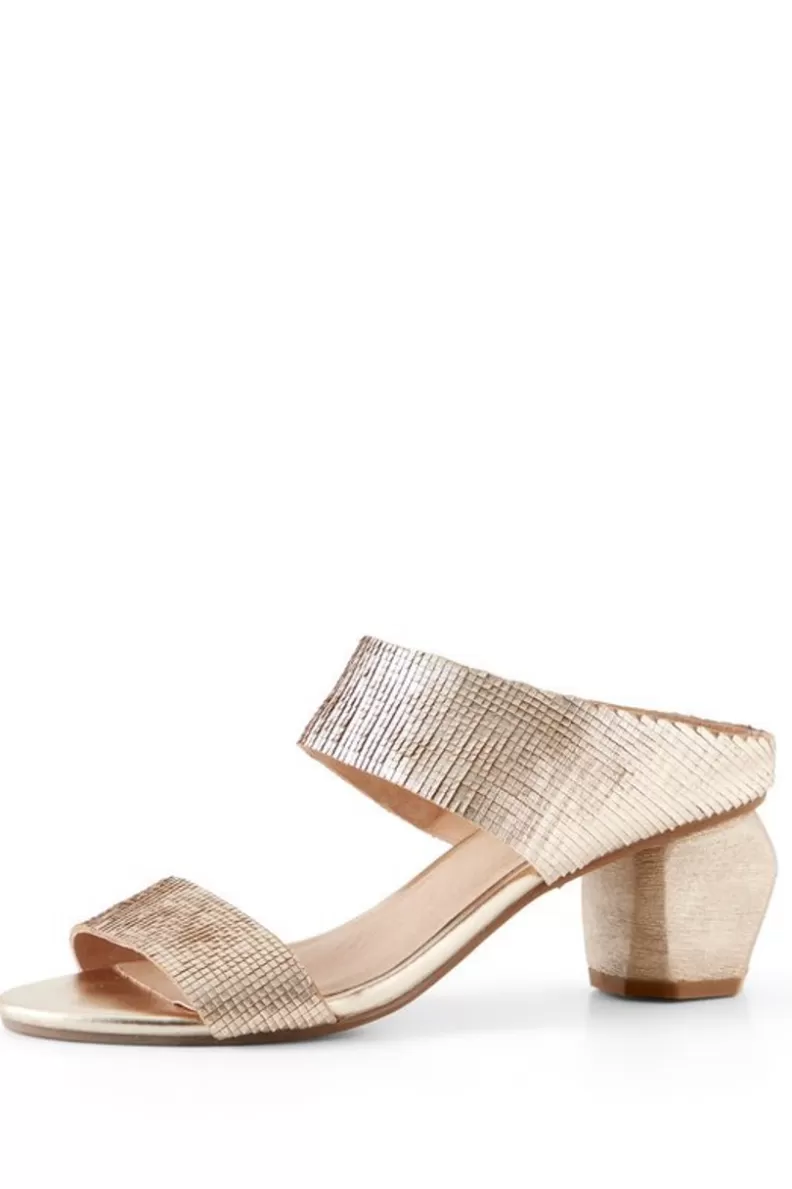 Soft Surroundings Antelope Amelia Textured Sandal Gold Best Sale
